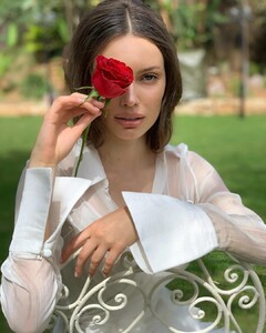 gili_algabi_makeup_57490406_2278497299079853_5179066428572760738_n.jpg
