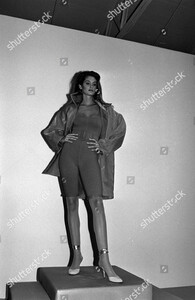 giorgio-santangelo-spring-1988-ready-to-wear-fashion-show-shutterstock-editorial-10458216p.jpg