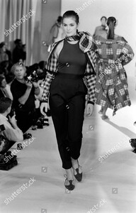 isaac-mizrahi-spring-1990-ready-to-wear-fashion-show-new-york-shutterstock-editorial-10434073dj.jpg