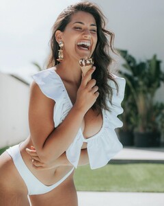 johannacalderon_design_102405547_188733215917926_4310636996991922430_n.jpg