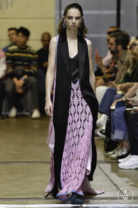 jw-anderson-mss20-0038-dec8bf.thumb.jpg.29f43f10a3ca22225e6d692be109720f.jpg