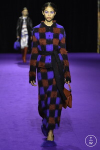 kenzo-maw19-0057-2a5aaa.thumb.jpg.352a882748626526b47f4788ebc14c46.jpg