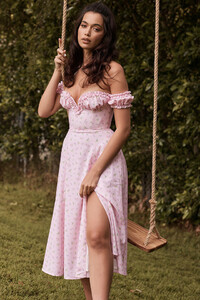 lauren-pink-16.thumb.jpg.95aac4250ca614c8272d6815fdca9855.jpg