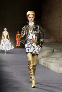 le-defile-chanel-metiers-d039art-2019-photo-65.thumb.jpg.6660c90a8ddc82c4aa5b1f9a2bed6697.jpg