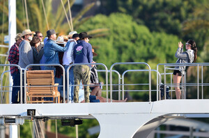 leonardo-dicaprio-yacht-party-3.jpg