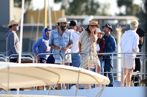 leonardo-dicaprio-yacht-party-4.jpg