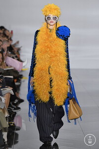 loewe-aw19-0034-b3553e.thumb.jpg.9e10979977f4fbe3c5ac42ab281cfea3.jpg