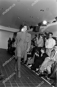 michael-kors-fall-1988-sportswear-collection-fashion-show-new-york-city-shutterstock-editorial-10458286ai.jpg