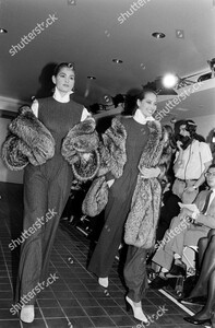 michael-kors-fall-1988-sportswear-collection-fashion-show-new-york-city-shutterstock-editorial-10458286ar.jpg