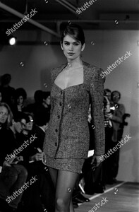 michael-kors-fall-1990-sportswear-collection-fashion-show-new-york-city-shutterstock-editorial-10434108bz.jpg