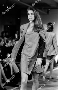 michael-kors-spring-1990-sportswear-collection-fashion-show-new-york-shutterstock-editorial-10434116bd.jpg
