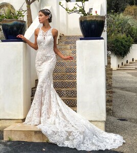 moonlightbridal_101011316_179561400172818_5288727568436829850_n.jpg