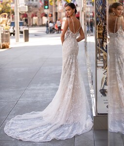 moonlightbridal_92797375_211669163618991_5141662492582569963_n.jpg
