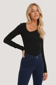 nakd_asymmetric_neckline_jersey_top_1100-002906-0002_01a_r.jpg