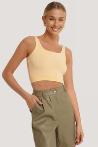 nakd_basic_cropped_singlet_1044-000077-0404_01a.jpg