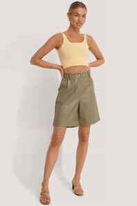 nakd_basic_cropped_singlet_1044-000077-0404_03c.jpg