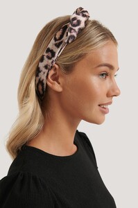 nakd_blurry_leopard_head_scarf_1015-003010-0141_02l.jpg