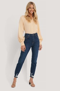 nakd_distressed_hem_mom_fit_jeans_1018-005067-0235_01c_r.jpg