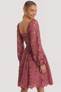 nakd_flower_crochet_dress_1014-000906-0211_02k.jpg