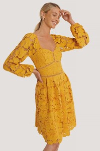 nakd_flower_crochet_dress_1014-000906-5559_01j.jpg