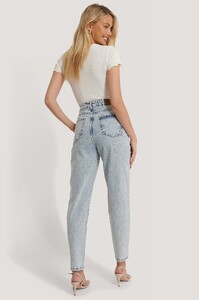 nakd_front_dart_mom_jeans_1018-005651-0047_04d.jpg