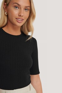 nakd_high_round_neck_ribbed_tee_1018-003421-0002_04g_r.jpg