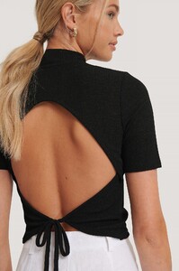 nakd_open_back_crepe_top_1018-005746-0002_04g_r.jpg