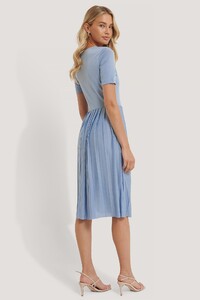 nakd_pleated_t_dress_1018-004778-0047_02d_r3.jpg