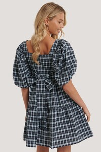 nakd_puff_sleeve_smock_mini_dress-1018-004364-0538_01k_r.jpg