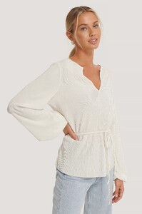 nakd_v_neck_plisse_blouse_1018-004124-4070_01a_r.jpg