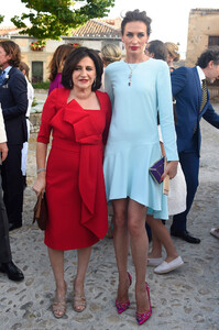 nieves-alvarez-y-carmen-echevarria-en-la-boda-de-maria-torretta.jpg
