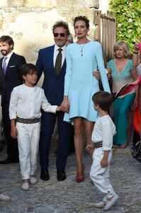 nieves_y_marco_junto_a_dos_de_sus_hijos.jpg
