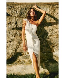 off-white-elo-dress-lifestyle_946.jpg