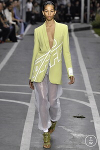 off-white-ss19-0029-12eccb.thumb.jpg.fe0480209d9beb65b05ee2dfbec4924f.jpg