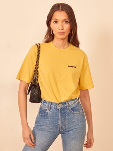 patagonia-mens-p-6-logo-responsibili-tee-surfboard_yellow-1.jpg
