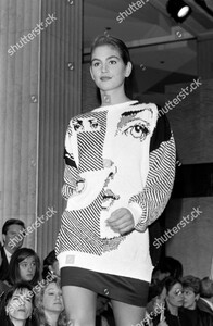 perry-ellis-spring-1988-ready-to-wear-fashion-show-shutterstock-editorial-10458334aa.jpg