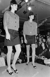 perry-ellis-spring-1988-ready-to-wear-fashion-show-shutterstock-editorial-10458334e.jpg