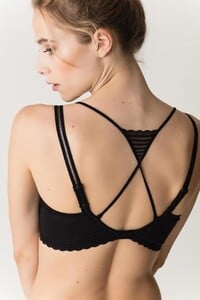 primadonna_twist-lingerie-balcony_bra-tresor-0241163-black-0_3479167__42325.1549034832.thumb.jpg.e441c4e8e94857f0796ad32be1044ef4.jpg