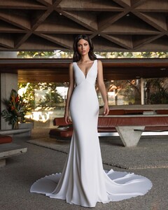 pronovias_101350588_135179851485177_7847248693211920810_n.jpg