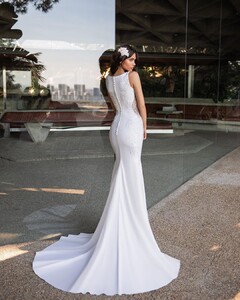 pronovias_101550813_3168293389897652_8784041737548577695_n.jpg