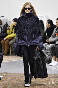 sacai-maw19-0035-688786.thumb.jpg.fe524e63240ca4676a44c5cfd1fbf8f6.jpg