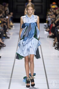 sacai-ss18-0002-308b07.thumb.jpg.bf43c6042a217ac33526182946d86649.jpg