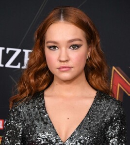 sadie-stanley-captain-marvel-premiere-in-hollywood-9.jpg