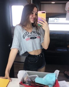 sadie-stanley-social-media-08-22-2019-1.jpg