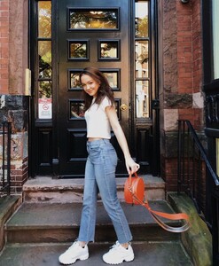 sadie-stanley-social-media-10-04-2019-3.jpg