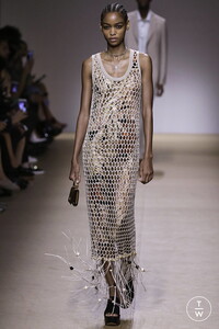 salvatore-ferragamo-ss1-742-222ba1.thumb.jpg.d6311e79c7e2296d282ef365b718b54e.jpg
