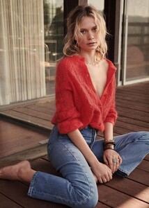 sam-jumper-3e28fc29bb4fe1a87eb4deb53cfae2c9.jpg