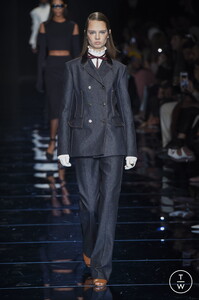 sportmax-aw20-0006-26c550.thumb.jpg.f22790b79928cd255cc10ccbf086317d.jpg