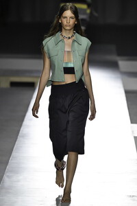sportmax-ss19-0032-87cfe6.thumb.jpg.b25cbcaf2510e106d29e374043cd06c4.jpg