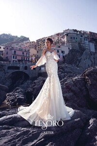 tesoro-2018-wedding-gown-bridal-collection-005.jpg